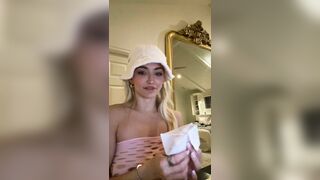 Lindsey Pelas Live Stream Showing Naked OF